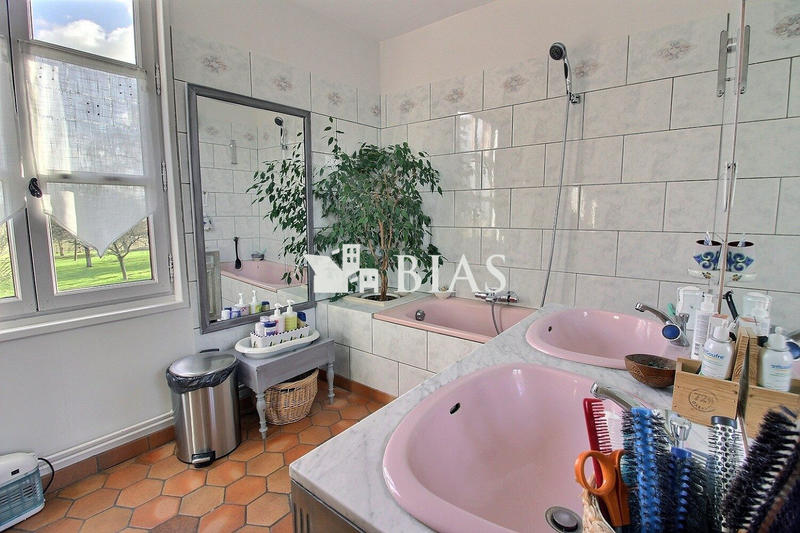 Maison ancienne - 150 m² - 7 pièces