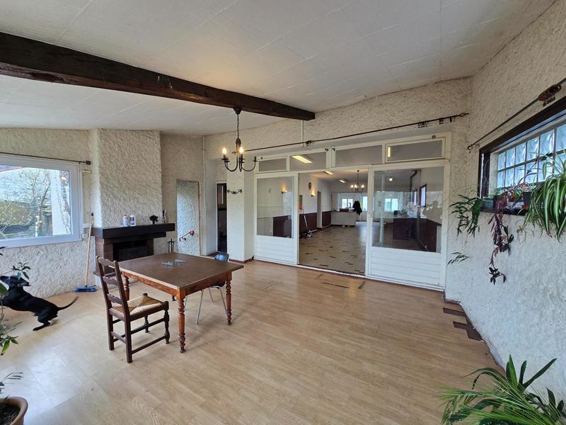 Maison - 350 m² - 14 pièces