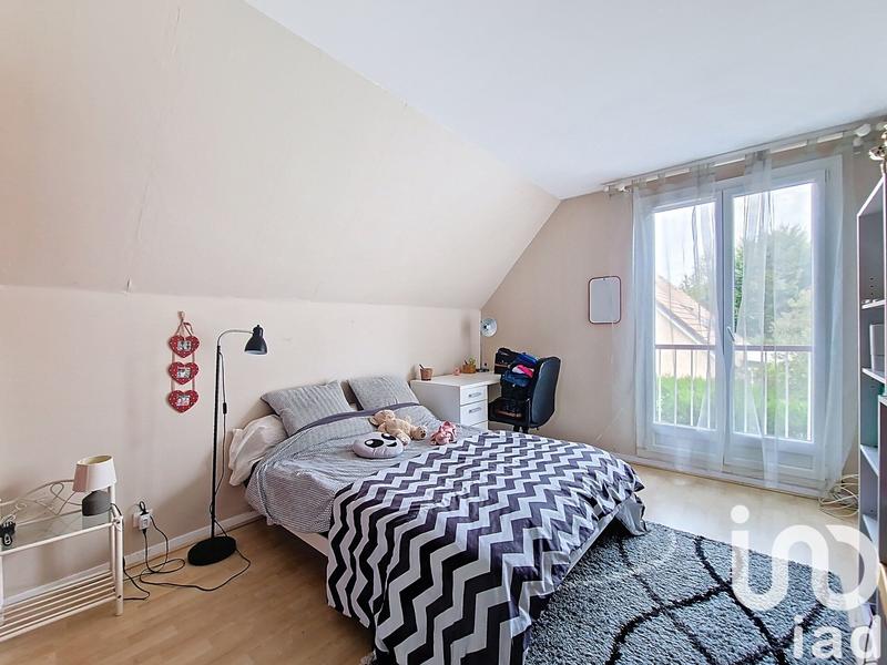 Maison - 235 m² - 8 pièces