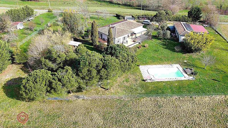 Propriété - 195 m² - 7 pièces