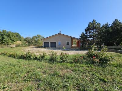 Propriété - 120 m² - 4 pièces
