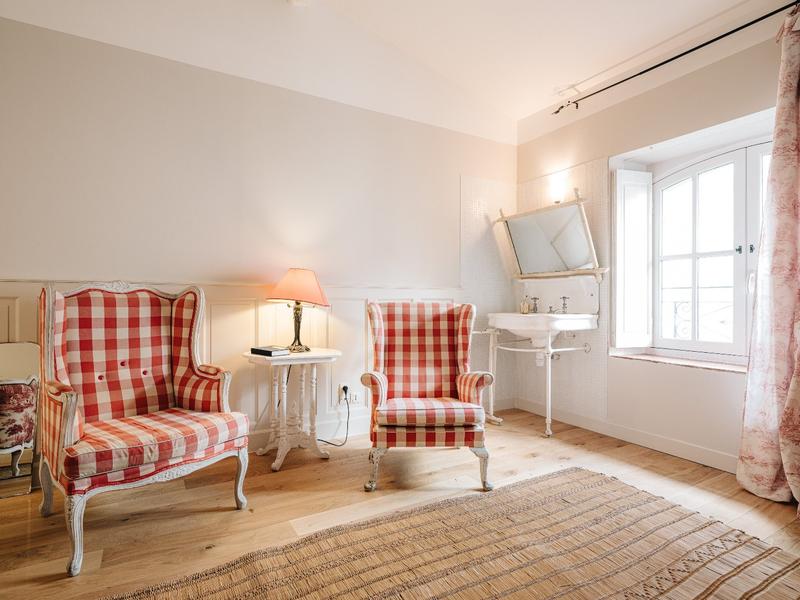 Appartement - 274 m² - 5 pièces