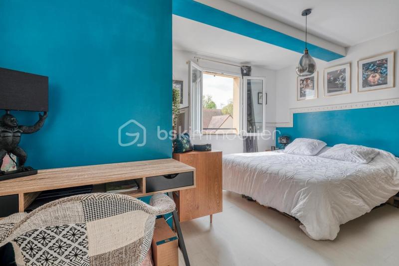 Maison - 99 m² - 5 pièces