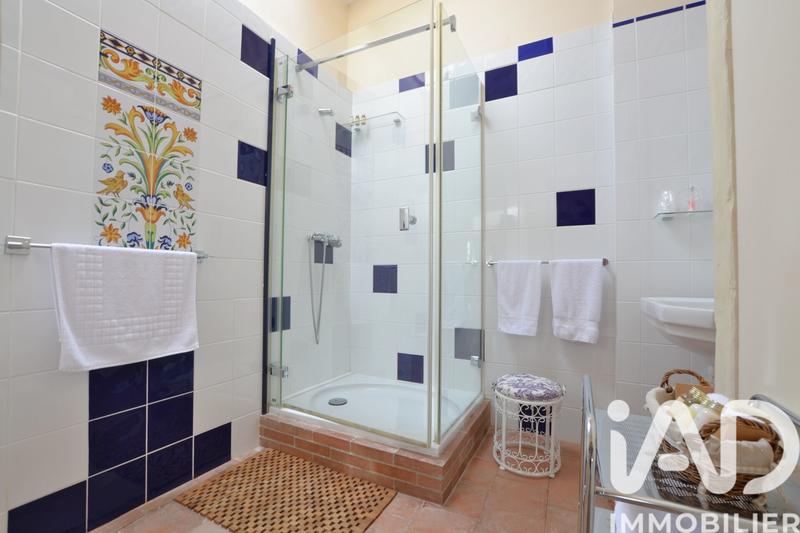 Maison - 430 m² - 12 pièces