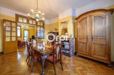 Maison bourgeoise - 320 m² - 8 pièces