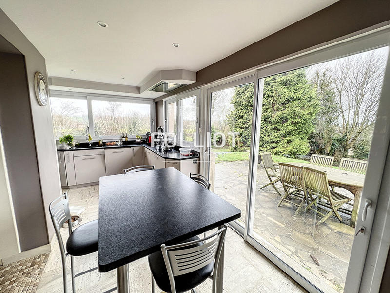 Maison - 294 m² - 9 pièces