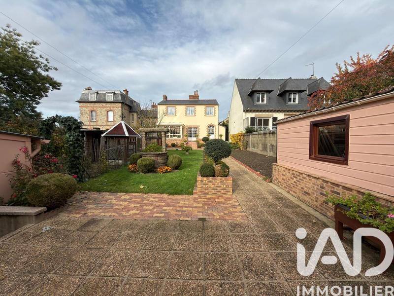 Maison de ville - 128 m² - 9 pièces