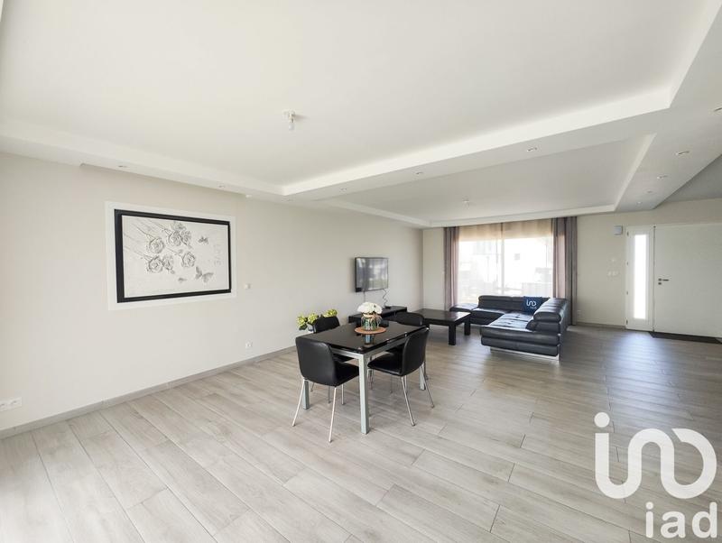 Maison - 165 m² - 7 pièces