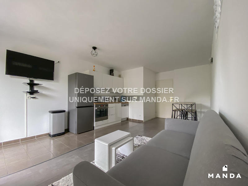 Chambre - 11 m² - 4 pièces