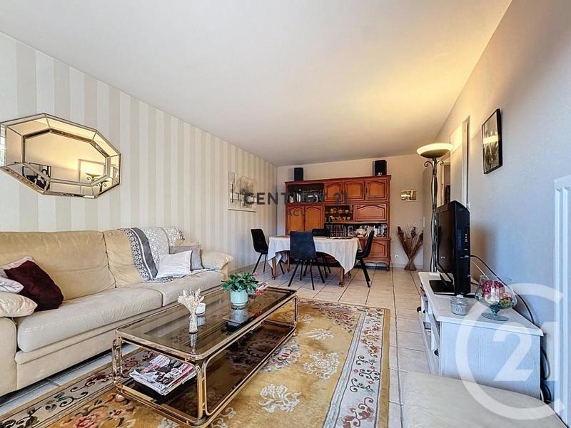 Appartement - 76 m² - 3 pièces