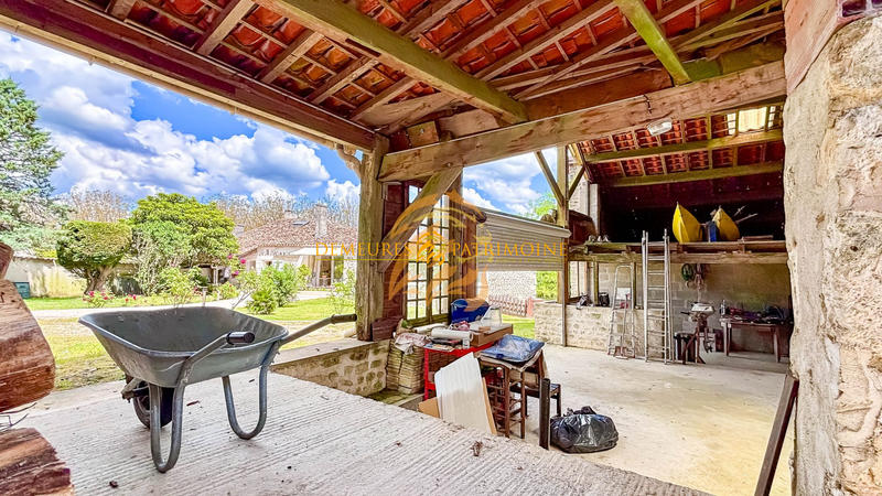 Maison - 187 m² - 8 pièces