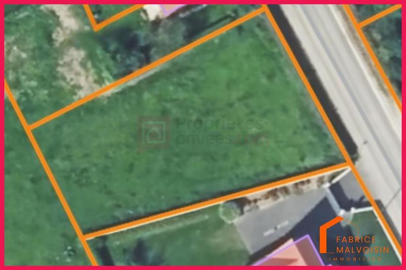 Terrain constructible - 1 131 m²