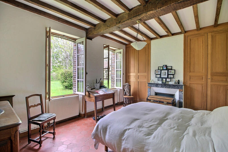 Demeure - 370 m² - 14 pièces