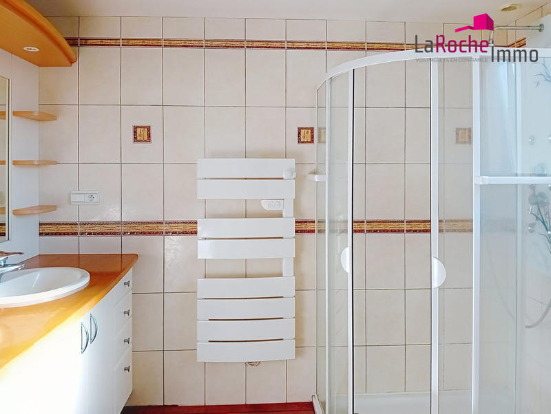 Maison contemporaine - 190 m² - 8 pièces