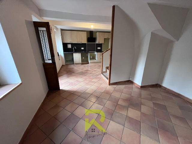Maison de village - 75 m² - 4 pièces