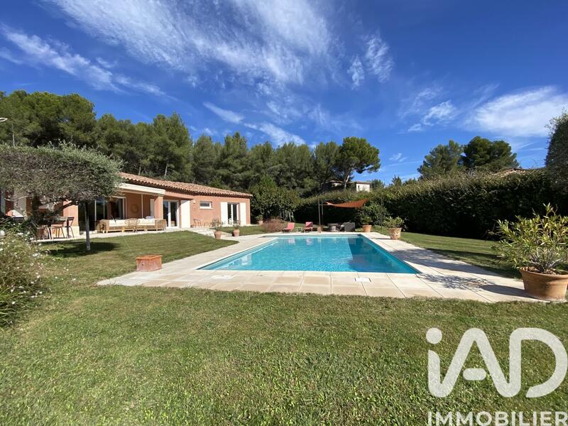 Maison - 158 m² - 6 pièces