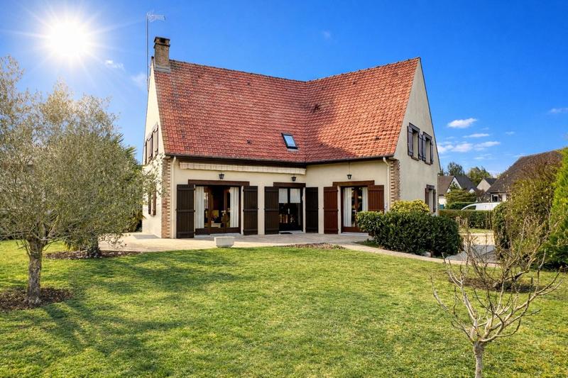 Maison - 183 m² - 6 pièces