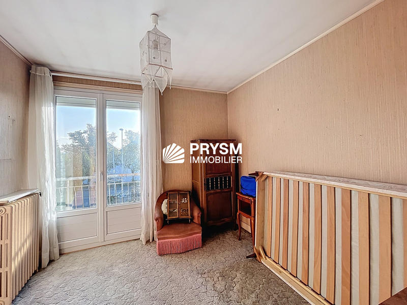 Maison traditionnelle - 76 m² - 4 pièces