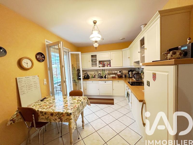 Maison - 180 m² - 5 pièces