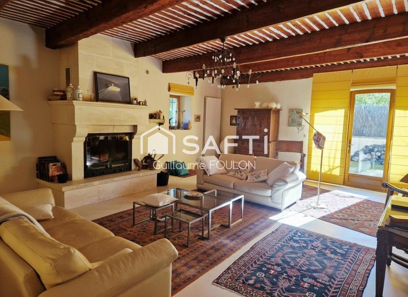 Maison - 432 m² - 9 pièces