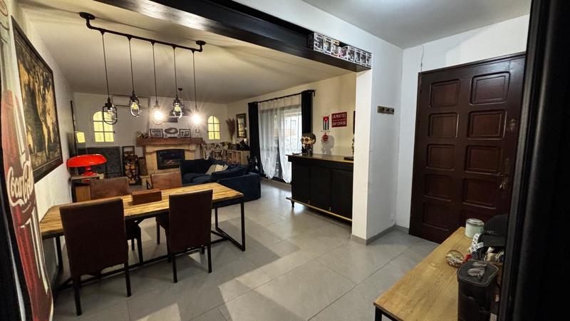 Maison - 180 m² - 7 pièces