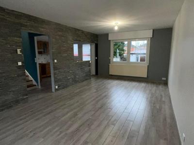 Maison - 83 m² - 4 pièces