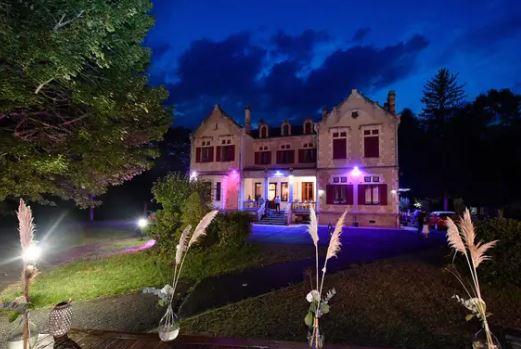 Château - 634 m² - 12 pièces