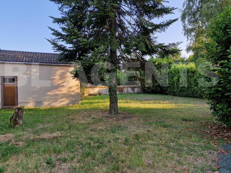 Maison - 220 m² - 13 pièces
