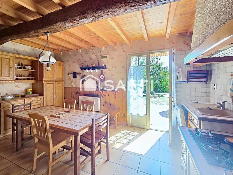 Maison - 300 m² - 6 pièces