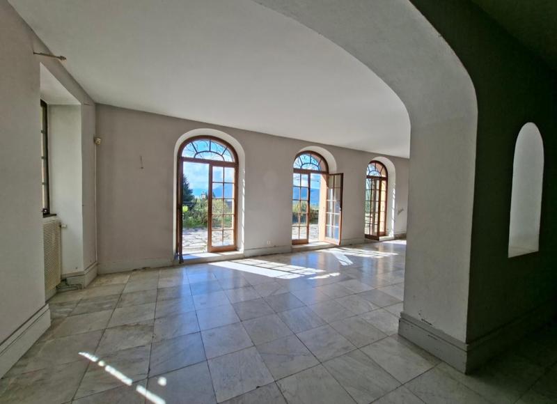 Maison de maîtres - 428 m² - 10 pièces