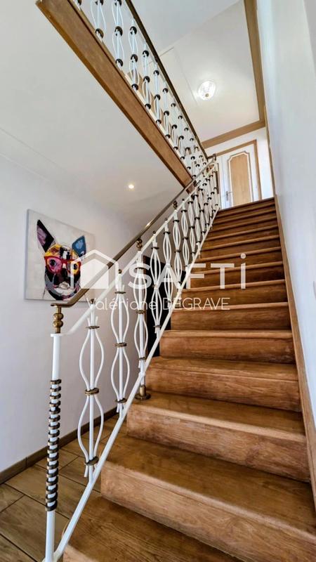 Maison - 155 m² - 5 pièces