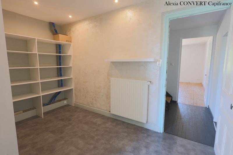 Maison de village - 211 m² - 8 pièces