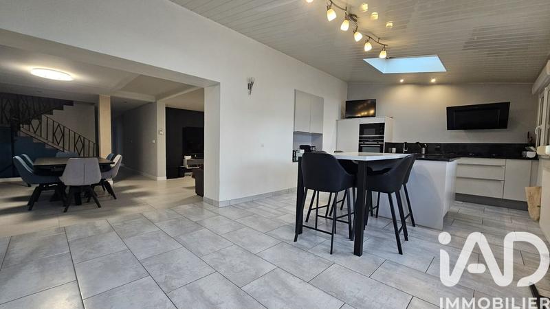 Maison de village - 188 m² - 6 pièces