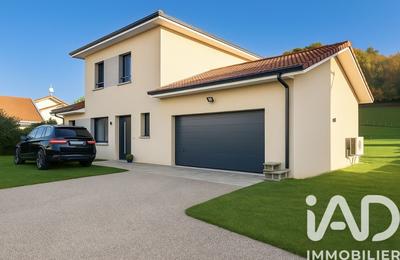 Maison - 140 m² - 5 pièces