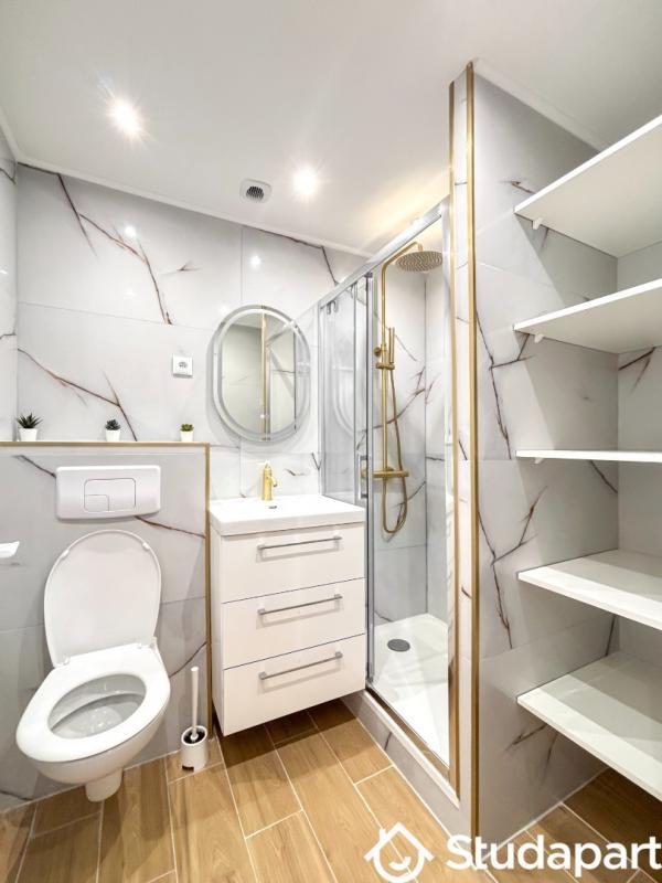 Appartement - 90 m² - 6 pièces