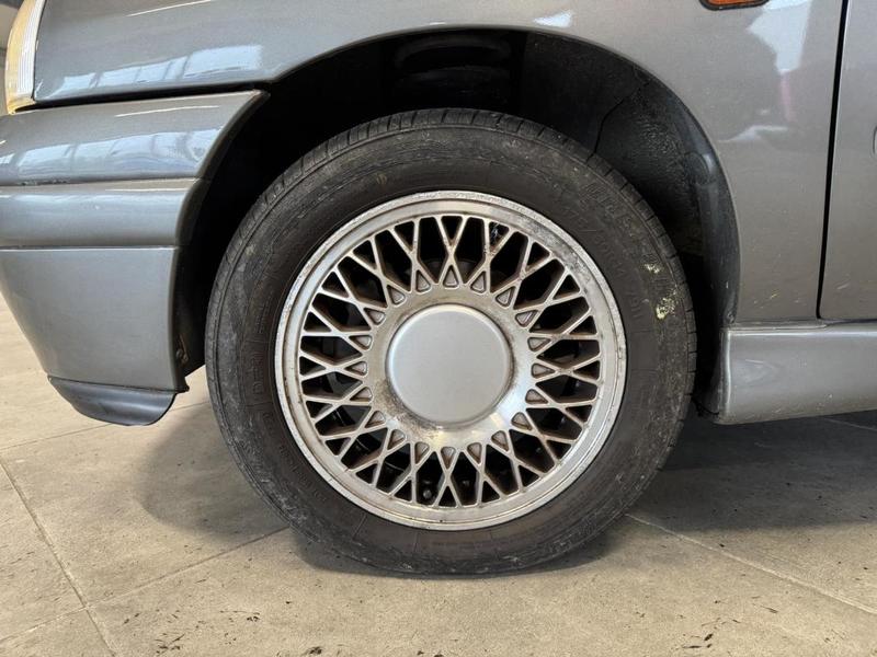 Renault Clio 1.8i - 92 Bva I Berline Baccara Phase 3 / Garantie 12 Mois