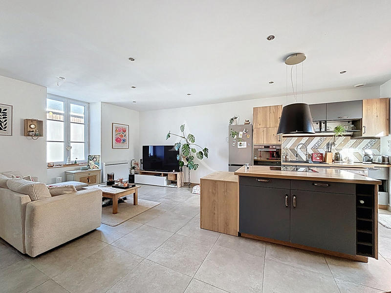 Maison - 87 m² - 5 pièces