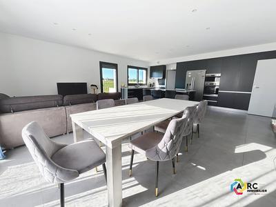Maison - 130 m² - 5 pièces