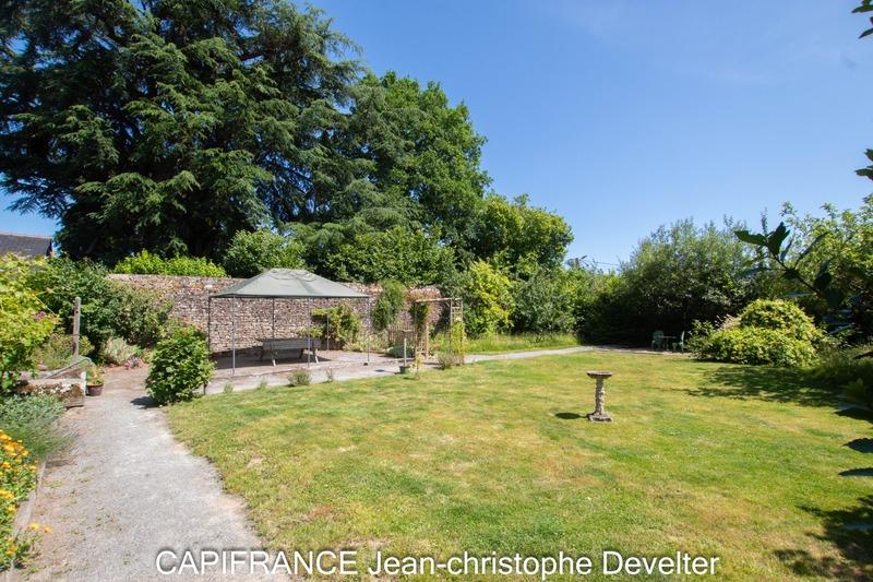 Maison en pierre - 122 m² - 6 pièces