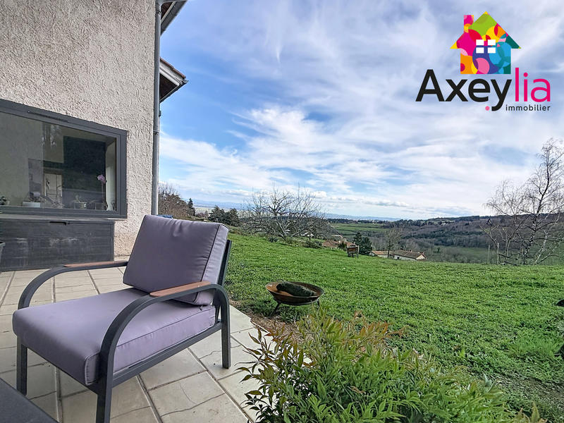 Maison - 195 m² - 8 pièces