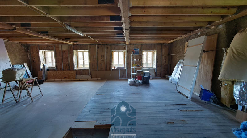 Maison - 96 m² - 4 pièces