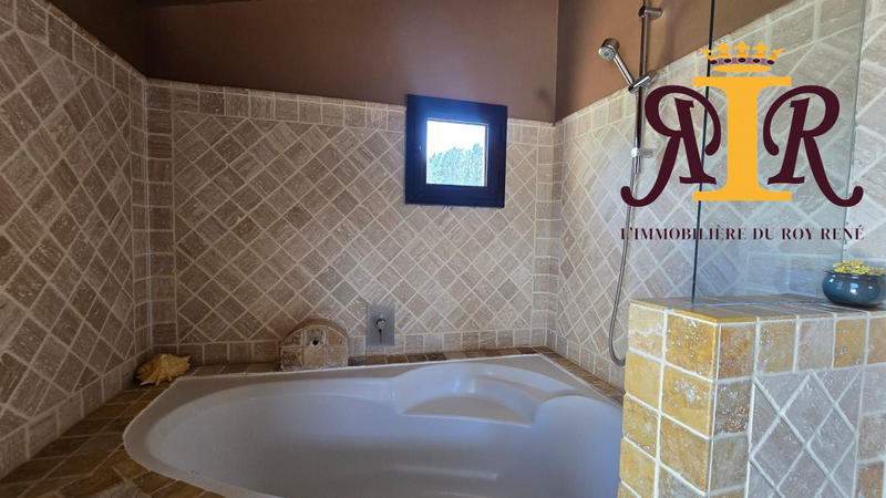 Maison contemporaine - 187 m² - 5 pièces