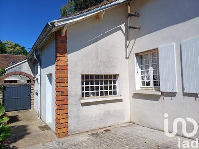 Maison - 180 m² - 8 pièces