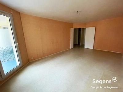 Appartement - 82 m² - 4 pièces