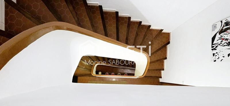 Maison - 190 m² - 5 pièces