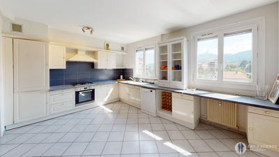 Appartement - 88 m² - 4 pièces