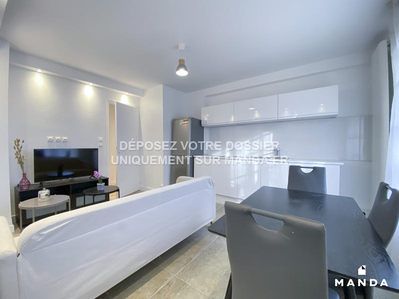 Chambre - 10 m² - 4 pièces