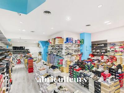 Local commercial - 120 m² - 2 pièces