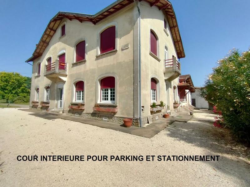 Château - 288 m² - 20 pièces
