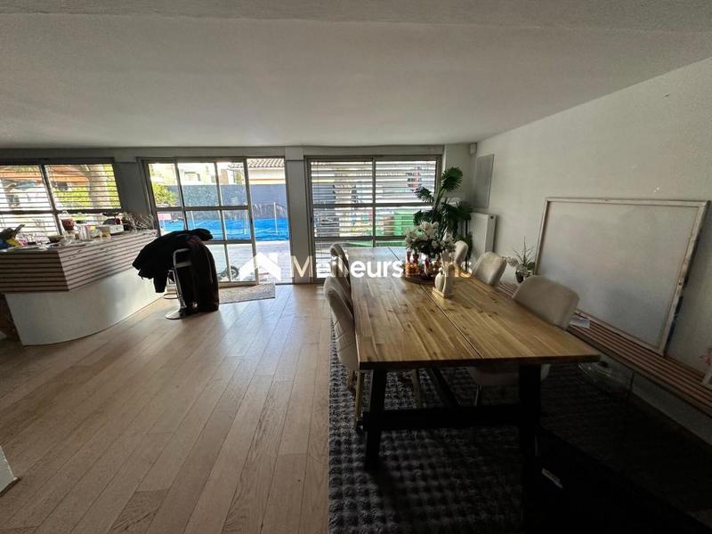 Maison - 140 m² - 5 pièces